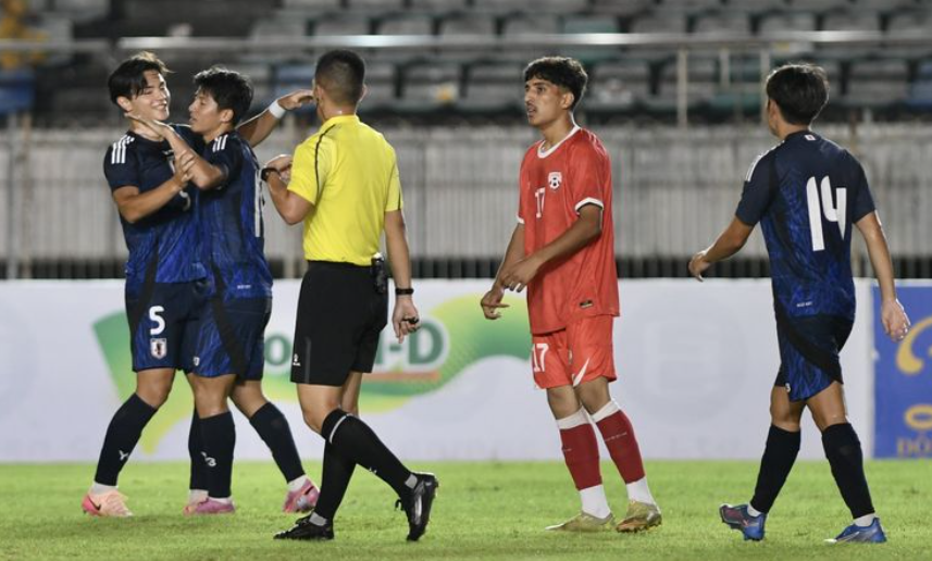 5-0！3-0！韩国+日本大胜登顶，还帮中国队一把，出线形势大反转